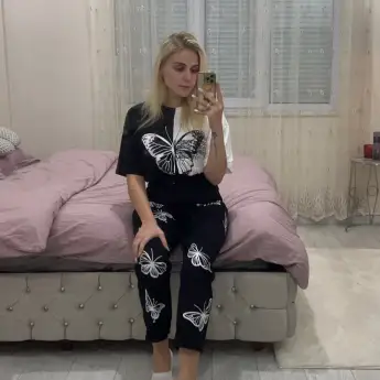 Estefania Wollny chaos-trip