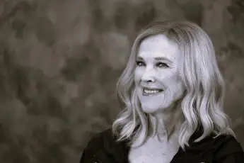 Der Tod der beliebten kanadischen Schauspielerin Catherine O’Hara hat Kollegen und Fans weltweit schockiert.