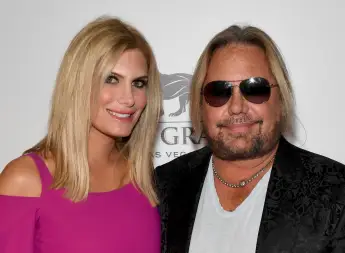 Vince Neil und seine Freundin Rain