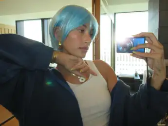 hailey bieber haare frisur neu