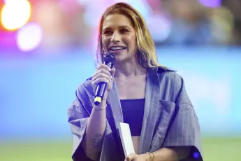 jana wosnitza heiß freizügig haut body muskeln