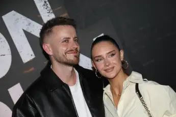 Julian Claßen und Palina erwarten ein Baby.