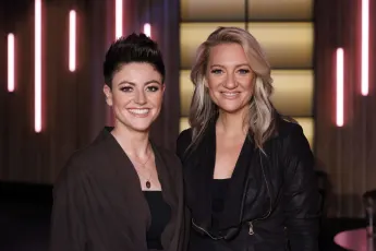 Juliette Schoppmann und Tahnee