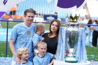 Kevin de Bruyne mit seiner Familie