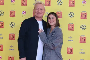 knossi lia mitrou social media internet star