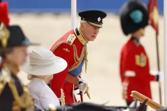 könig charles trooping the colour 2025 sauer wütend