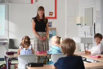 Lehrkräfte verdienen in Deutschland gut, aber nicht immer konkurrenzfähig.
