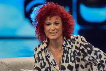 lucy diakovska problem verhältnis mutter