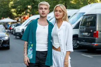 Mike Singer und seine Freundin