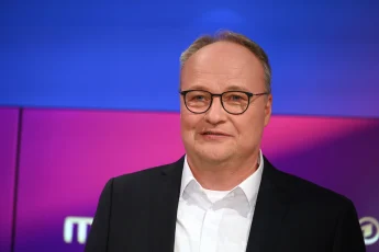 Oliver Welke spricht über den Streit mit Howard Carpendale.