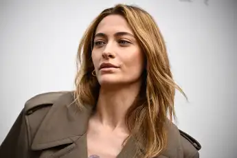 paris jackson roter teppich heiß hot freizügig