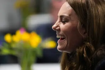 prinzessin kate rugby auftritt look