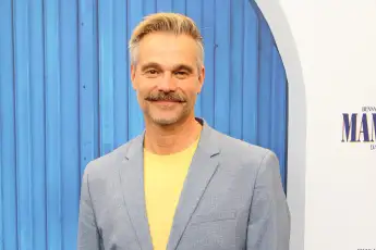 Raphael Schneider ist schwul