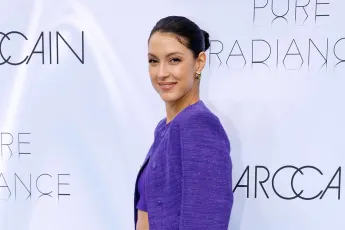 rebecca mir heiß hot freizügig