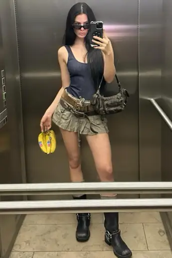 ruby o fee heiß freizügig mini rock haut