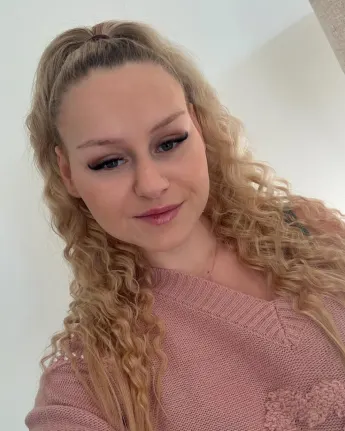 Sarah-Jane Wollny