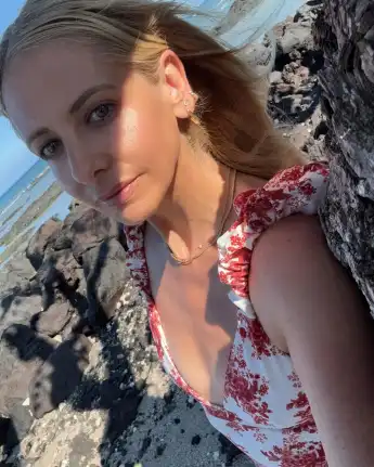 Sarah Michelle Gellar badeanzug heiß hot freizügig