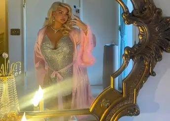 sarina nowak heiß kleid dekolleté ausschnitt