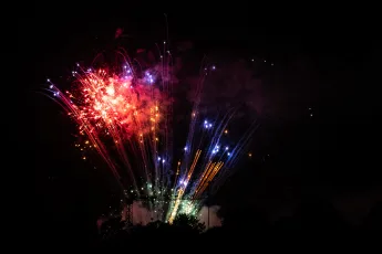 Moderatorin verliert Auge durch Silvester-Böller.