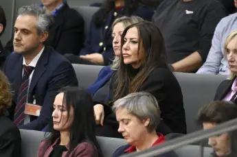 simone thomalla bundestag auftritt