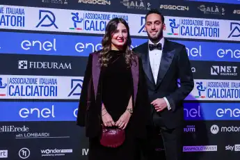 Sinem Gündoğdu und Hakan Çalhanoğlu fußballer ehefrau partnerin spielerfrau