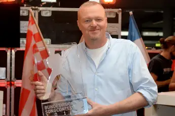 stefan raab comeback tv rippe bruch show