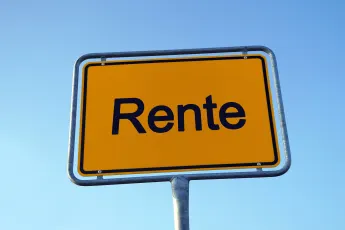 Im März 2026 sinken für viele Ruheständler die Auszahlungen.