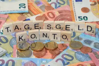 Deutsche Sparer verschenken laut Auswertung jährlich rund 48 Milliarden Euro an Zinsen.