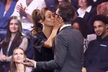 Verona Pooth küsst "Let's Dance"-Moderator Daniel Hartwich auf den Mund