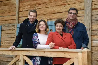 "Der Bergdoktor" Heiko Ruprecht Ronja Forcher Monika Baumgartner Hans Sigl 2017