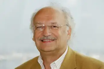 Dr. Wolf ist bekannt aus der Sendung „hundkkatzemaus“