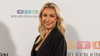 anna carina woitschack look outfit bikini