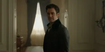 Luke Thompson in "Bridgerton"