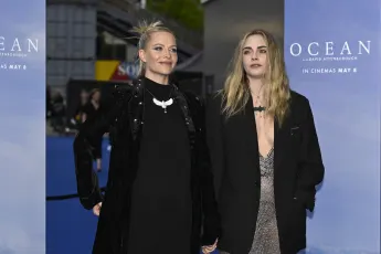 cara delevingne kleid sexy freizügig heiß hot