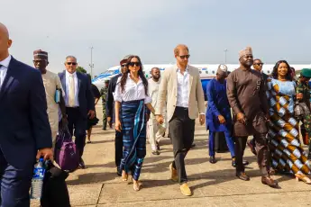 prinz harry herzogin meghan nigeria