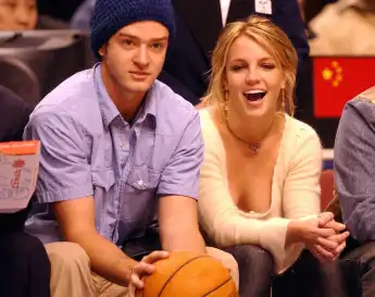 Samstag, 10. Februar 2002 Philadelphia PA Justin Timberlake von N SYNC und Popstar Britney spears