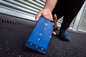 Mobiltelefon mit gesplittertem Display