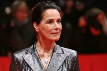Désirée Nosbusch spielt die deutschstämmige Polizeipsychologin Cathrin Blake in „Der Irland-Krimi“.