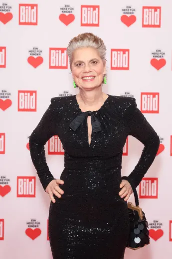 Sarah Wiener überrascht mit einer neuen Frisur