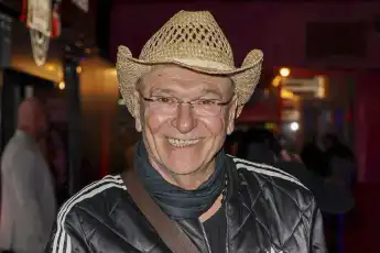 Schlagersäner Peter Sebastian wurde überfallen.