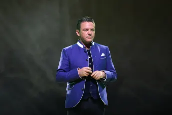 Stefan Mross äußert sich erstmals zu „Immer wieder sonntags“-Aus.