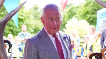 könig charles hilfe unterstützung