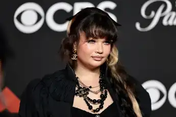 Lola Young Konzertabsage