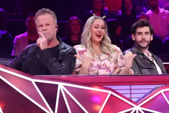 Jenke von Wilmsdorff, Ruth Moschner und Alvaro Soler bei "The Masked Singer"