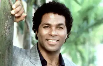 MIAMI VICE, Philip Michael Thomas, 1984-89, Universal Television / Courtesy: Everett Collection Universal/Courtesy Everett Collection ACHTUNG AUFNAHMEDATUM GESCHÄTZT PUBLICATIONxINxGERxSUIxAUTxONLY Copyright: xUniversal/CourtesyxEverettxCollectionx T4DMIVI EC004