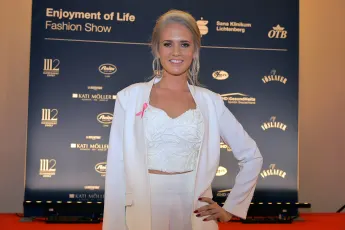 sarah knappik mutter geworden baby