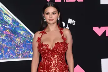 selena gomez über Kinder