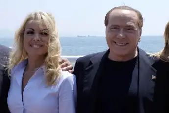 Francesca Pascale und Silvio Berlusconi