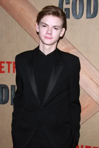 maze runner the death cure 2017 thomas sangster