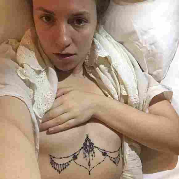 Lena Dunham zeigt ihr neues Tattoo